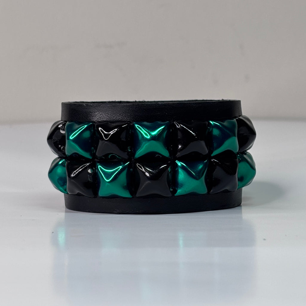 GREEN/BLACK 2 ROW STUDDED CUFF