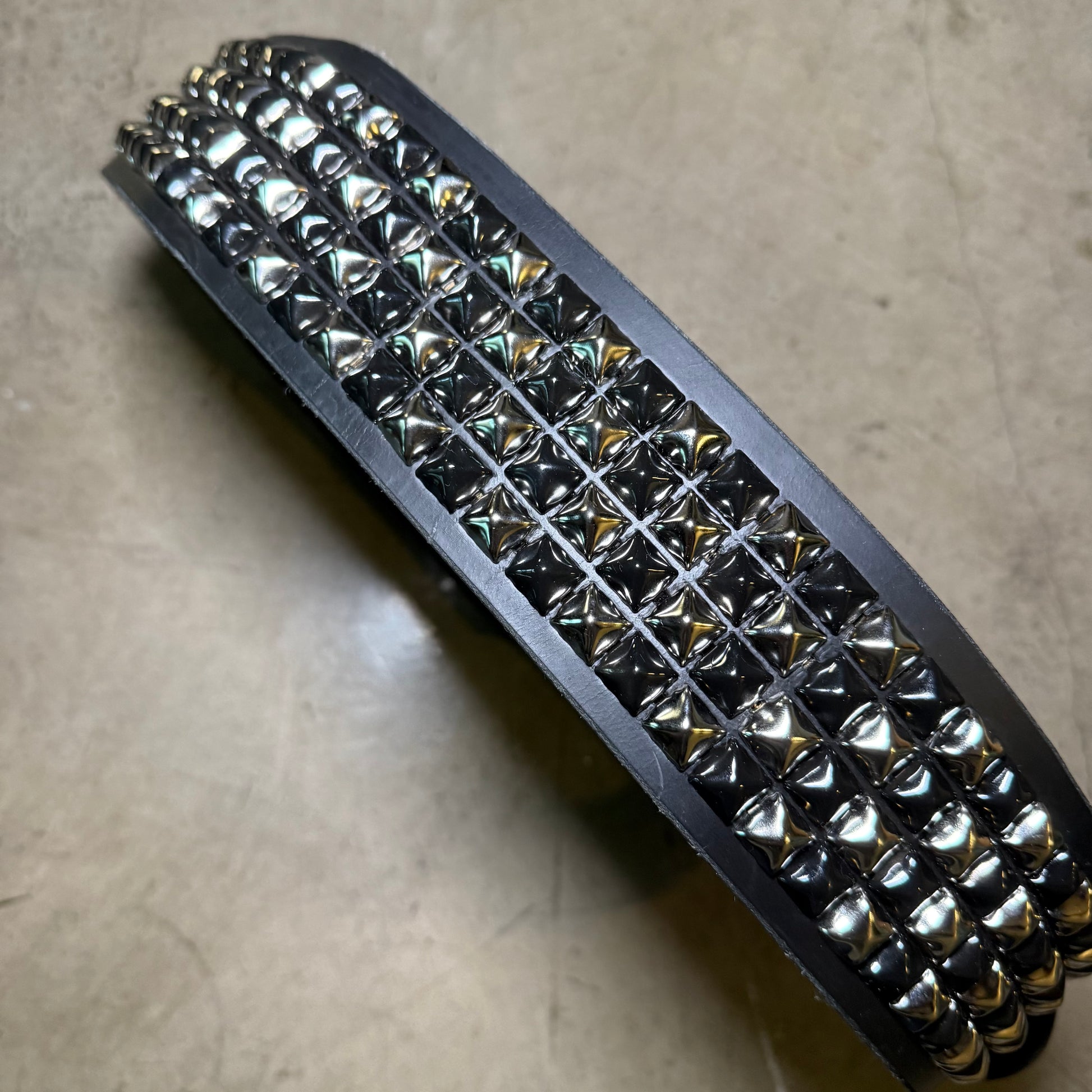 4-Row Checkered Belt XL