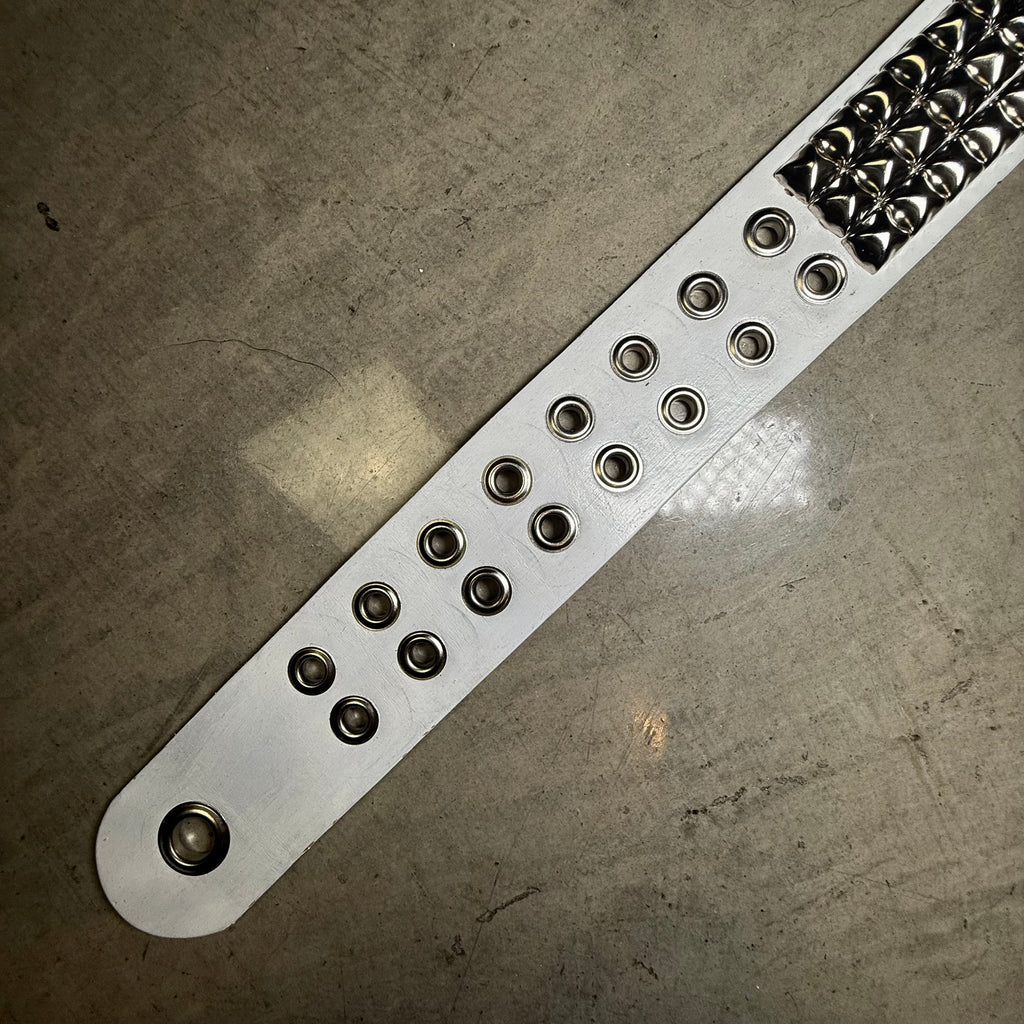 WHITE CHROME LIPSTAIN BELT