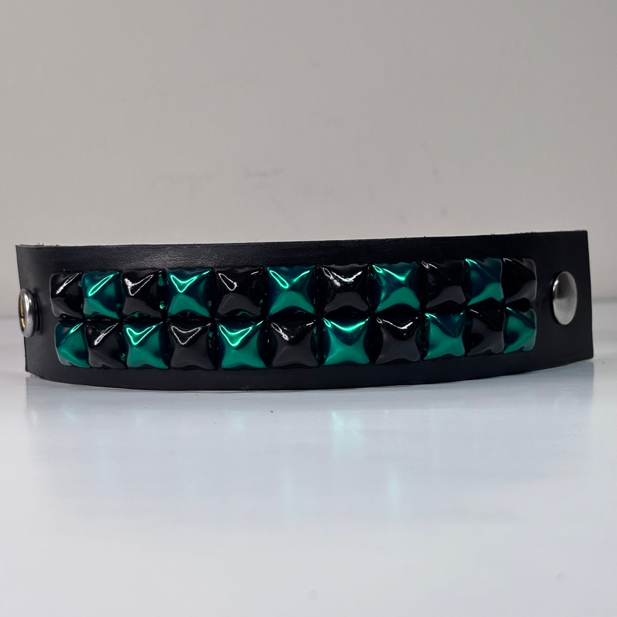 GREEN/BLACK 2 ROW STUDDED CUFF