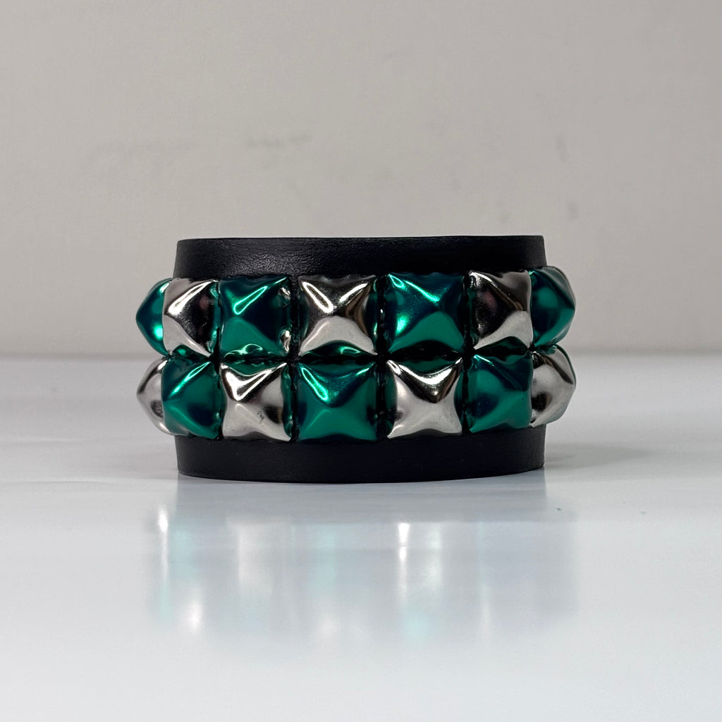 GREEN/CHROME 2 ROW STUDDED CUFF