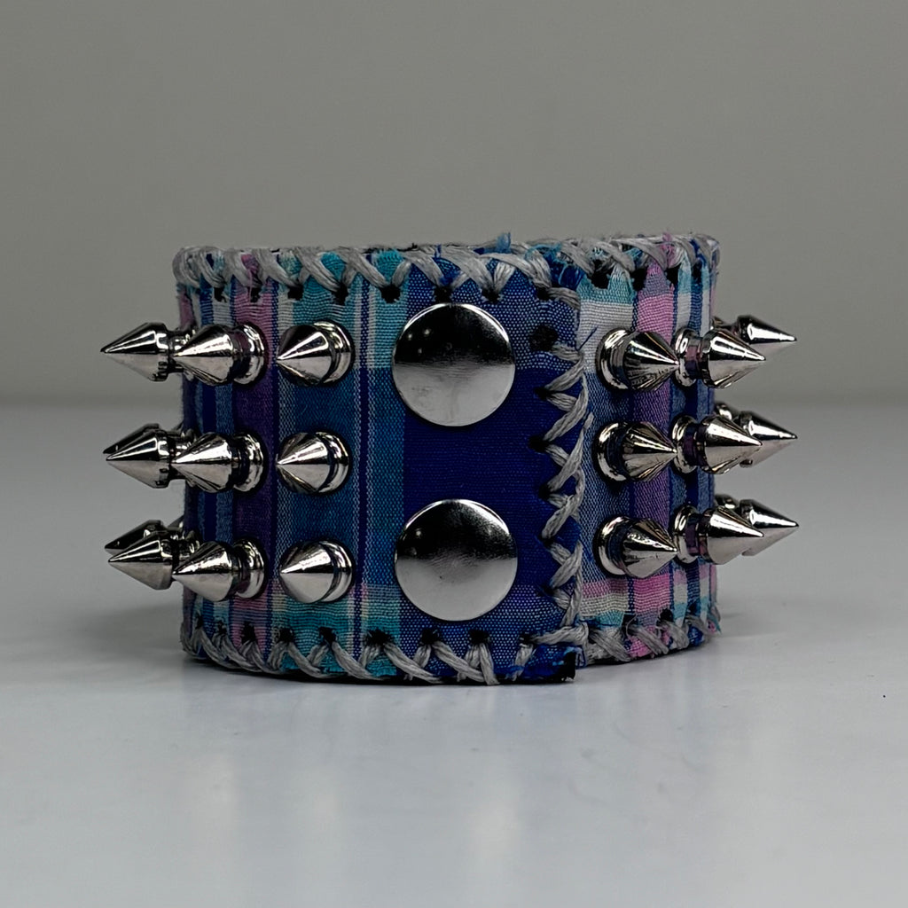 PLAID SPIKEY CUFF