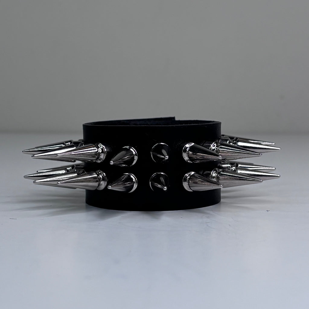 SPIKEY 2 ROW CUFF