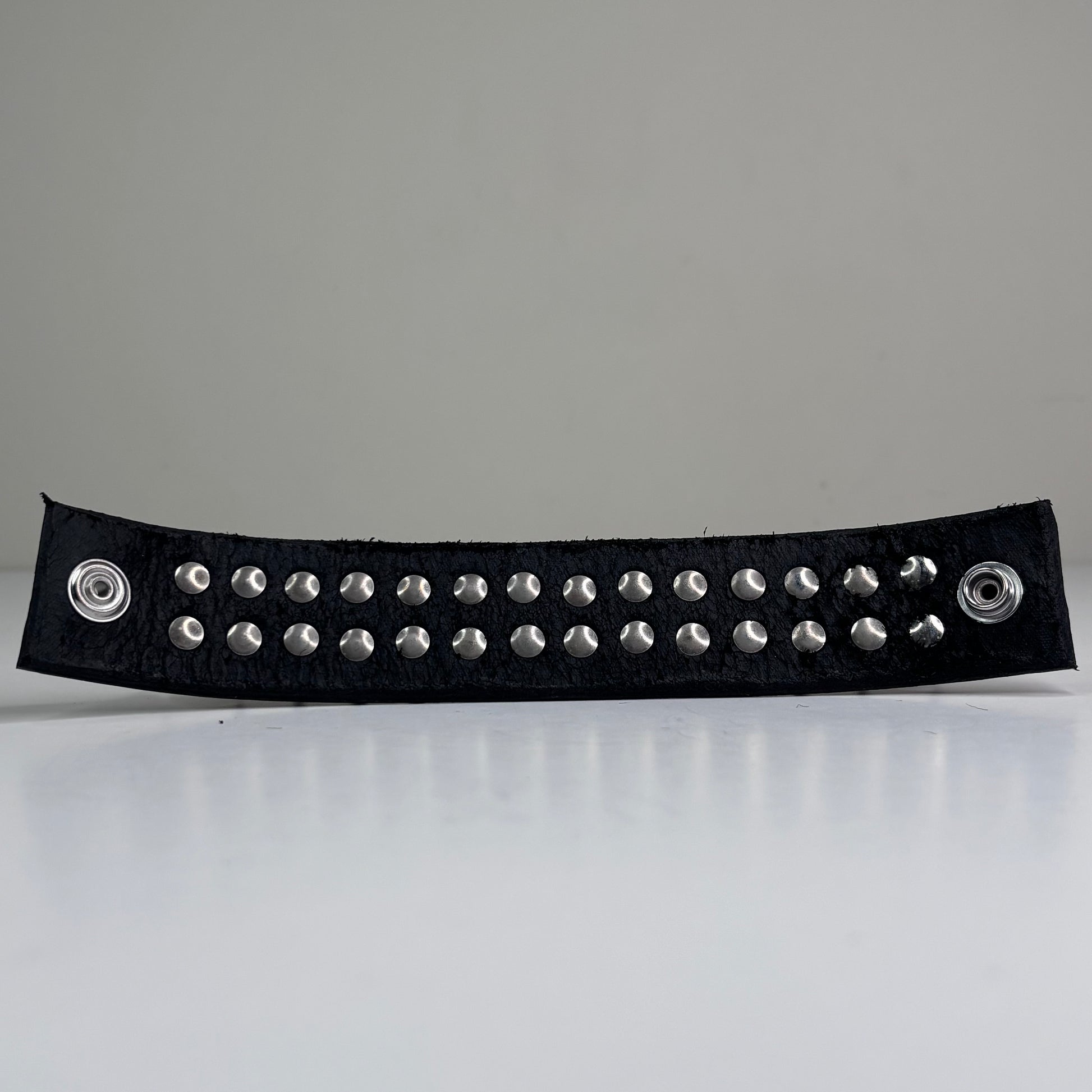SPIKEY 2 ROW CUFF